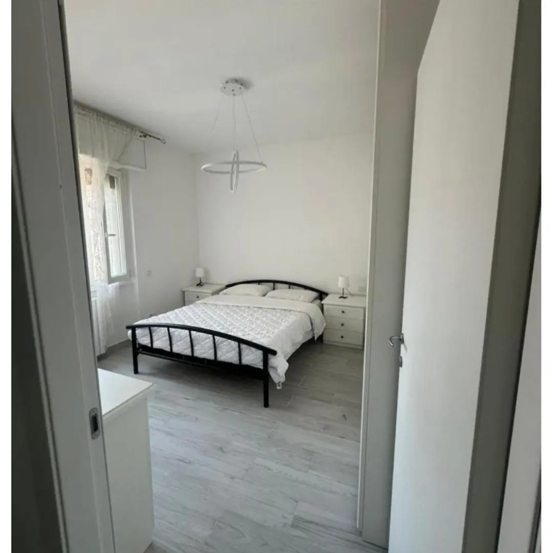 Clapa House Medium location